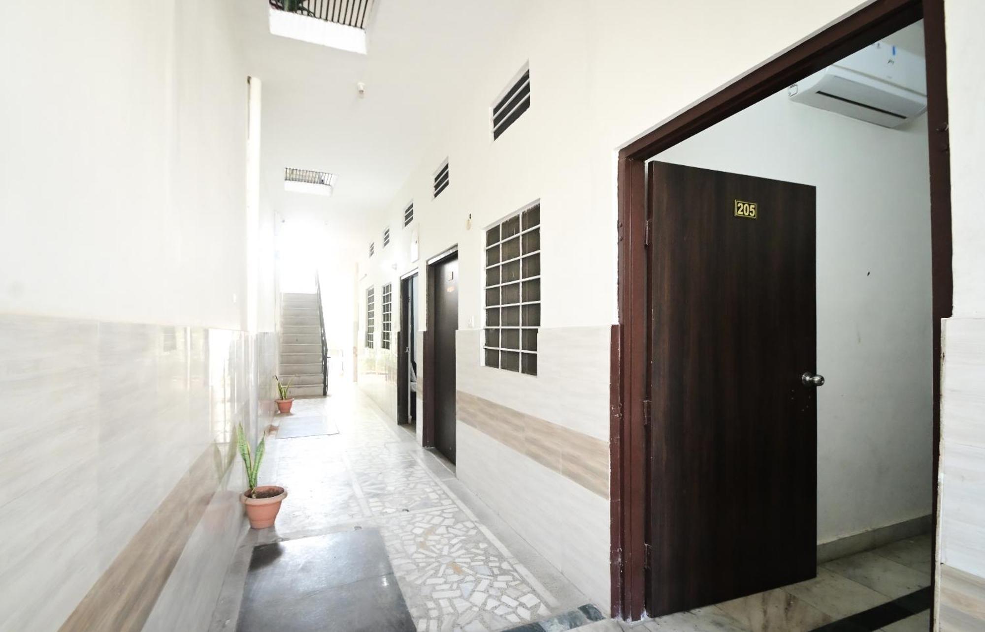 Hotel Apoorv - Near Jaipur Railway Station Kültér fotó