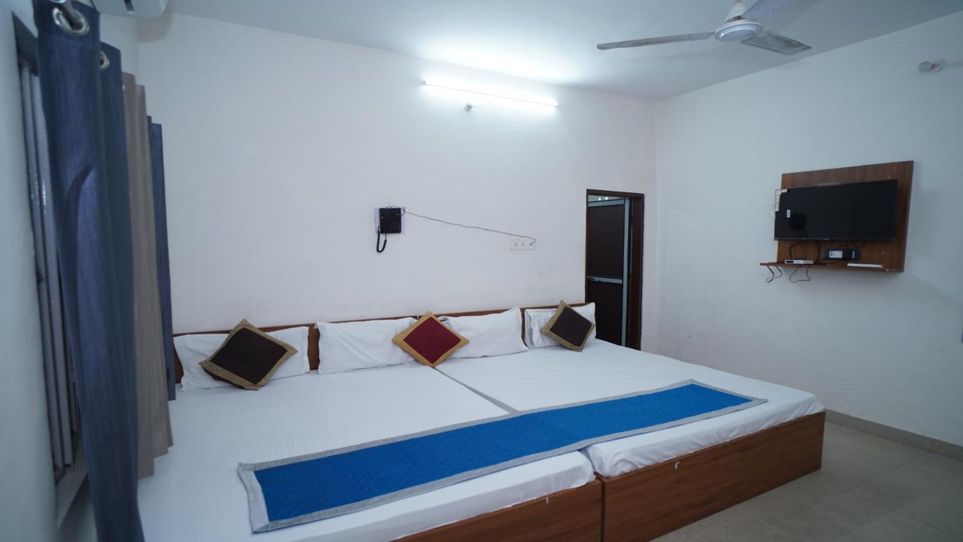 Hotel Apoorv - Near Jaipur Railway Station Kültér fotó